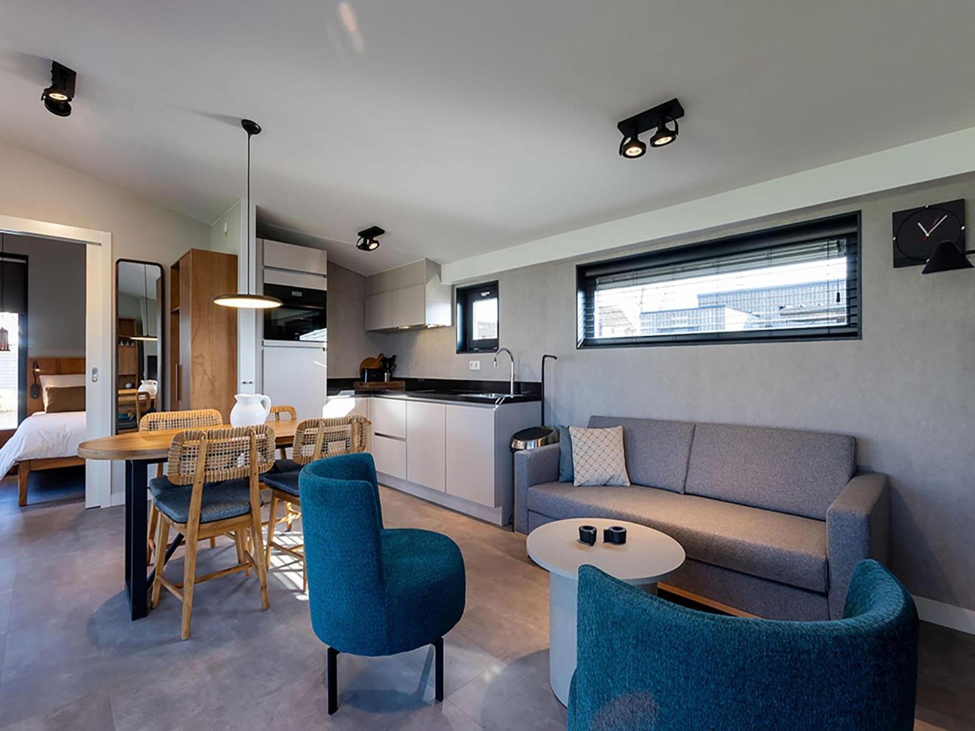 Luxury Docklodge On The Water 델프스트라휘젠 외부 사진